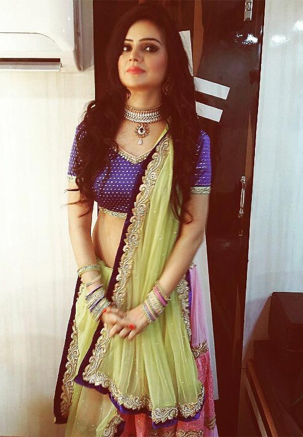 Kenisha Bhardwaj actress ullu games of karma sangeet Kenisha Bhardwaj actress ullu games of karma sangeet