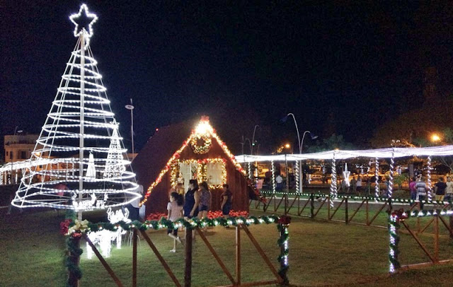 Roncador: Praça Moisés Lupion ganha luzes de Natal