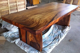 COCINAS Y BAÑOS: REPOSTEROS ENCIMERAS PISOS DUCHAS: MESAS DE MADERA