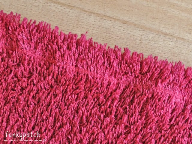 Tutorial como customizar una toalla con tela Gorjuss