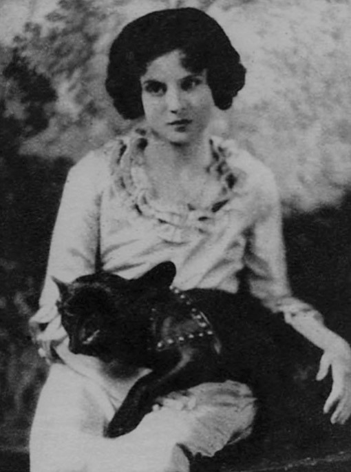 Fritzi The Tragic Vamp