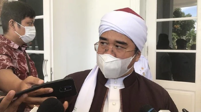 Tolak Larangan Ibadah di Masjid Selama PPKM, MUI Sumbar: Kafe & Mal Bisa Operasi, Ini Mau Sholat Sebentar Kok Dilarang!