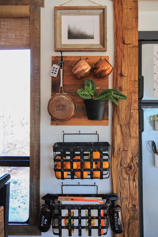 Antes y después de una autocaravana reformada con mucho encanto_38