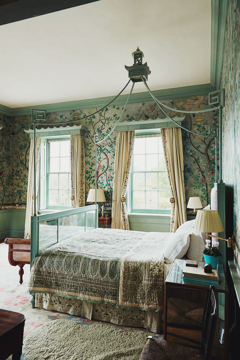 Décor Inspiration: A Warm & Art-Filled Queen Anne House in Herefordshire by Interior Decorator Edward Bulmer