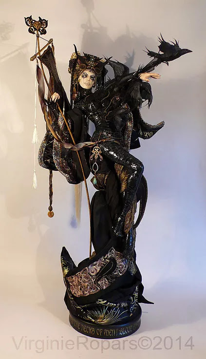 Virginie Ropars arte esculturas surreais bonecas macabras sombrias feminino
