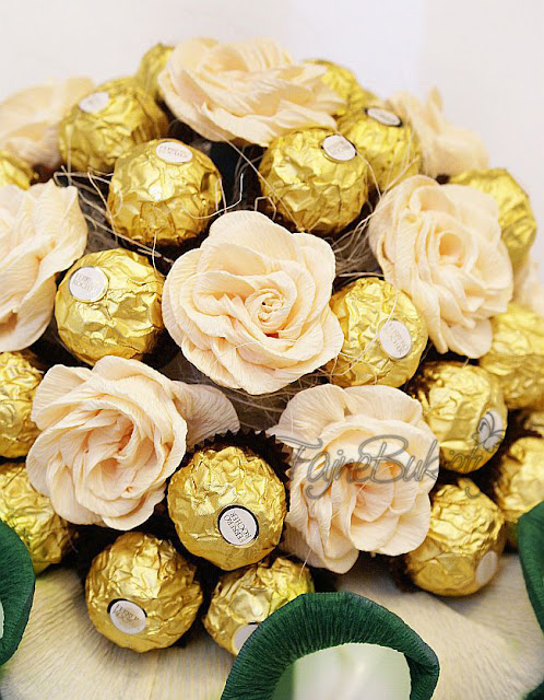 bukiet z cukierków czekoladek ferrero rocher