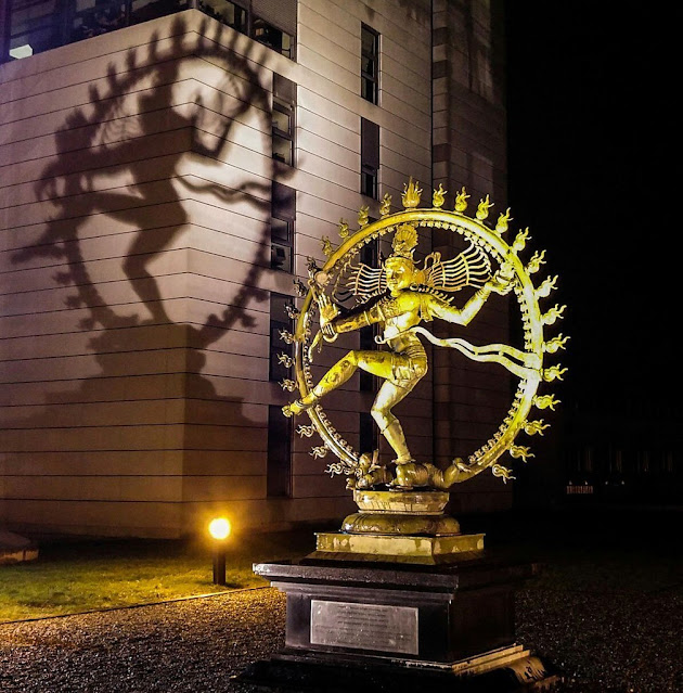 Estatua de Shiva, Laboratorios CERN, Suiza