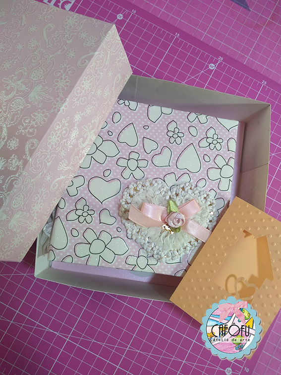 CAIXA DE MINI ÁLBUM SCRAP COM LAÇO LINDO