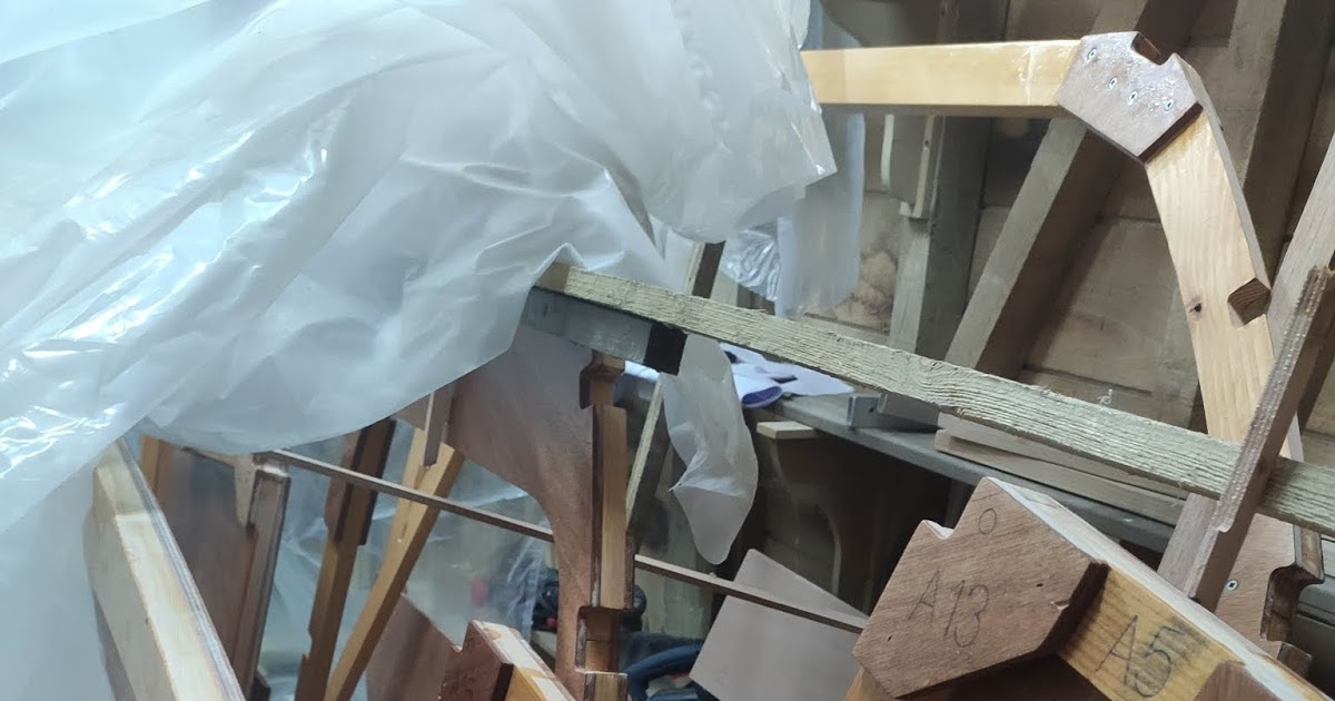 Sanding and sealing frames