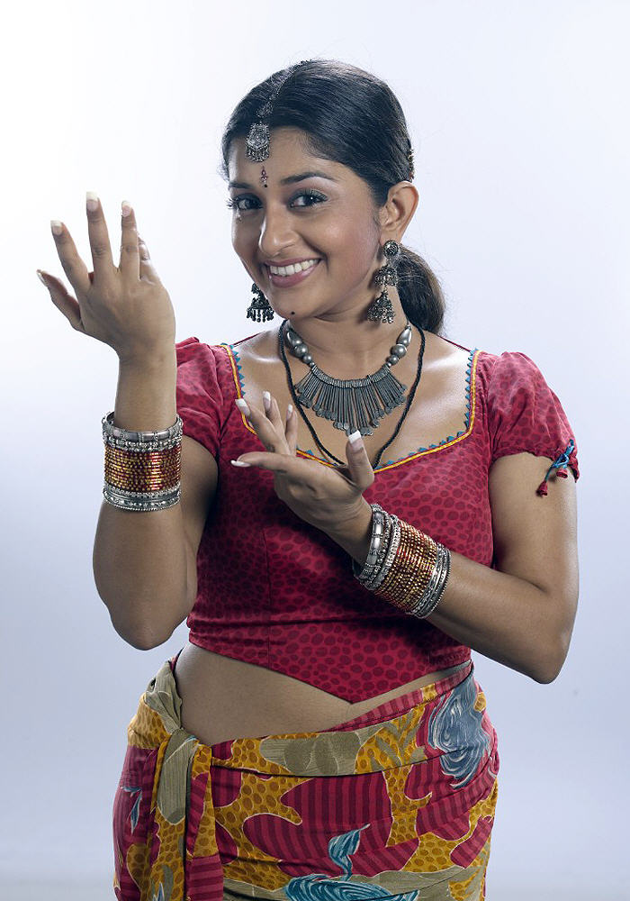 Meera Jasmine Latest Saree Photos Indian Spicy Actress Photos