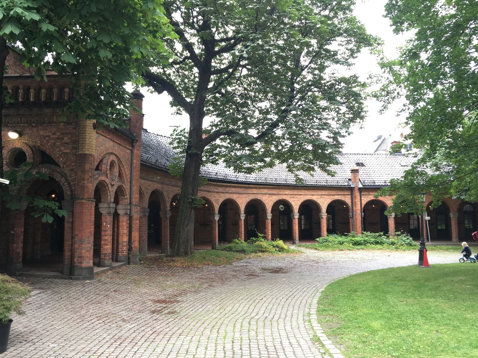Tolle Maisonettenwohnung Dachterrasse Und Balkon Uber Den