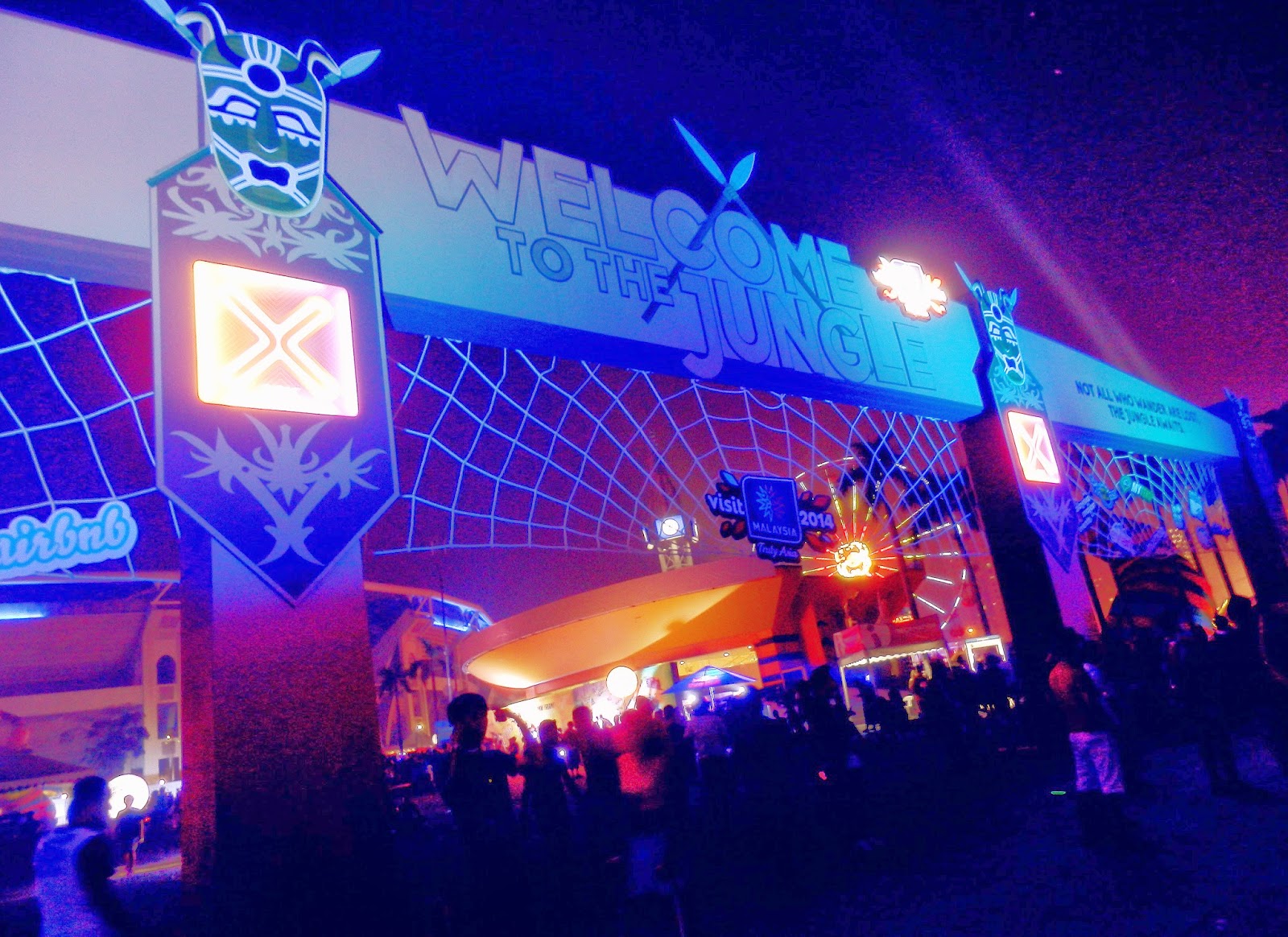 Eat Well Travel On_: Future Music Festival Asia 2014 with Armin Van