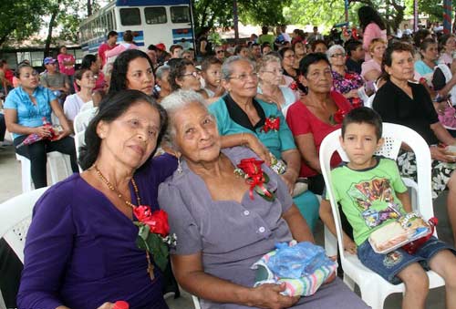 30 de Mayo: Origen del día de las madres en Nicaragua - Radio Ometepe