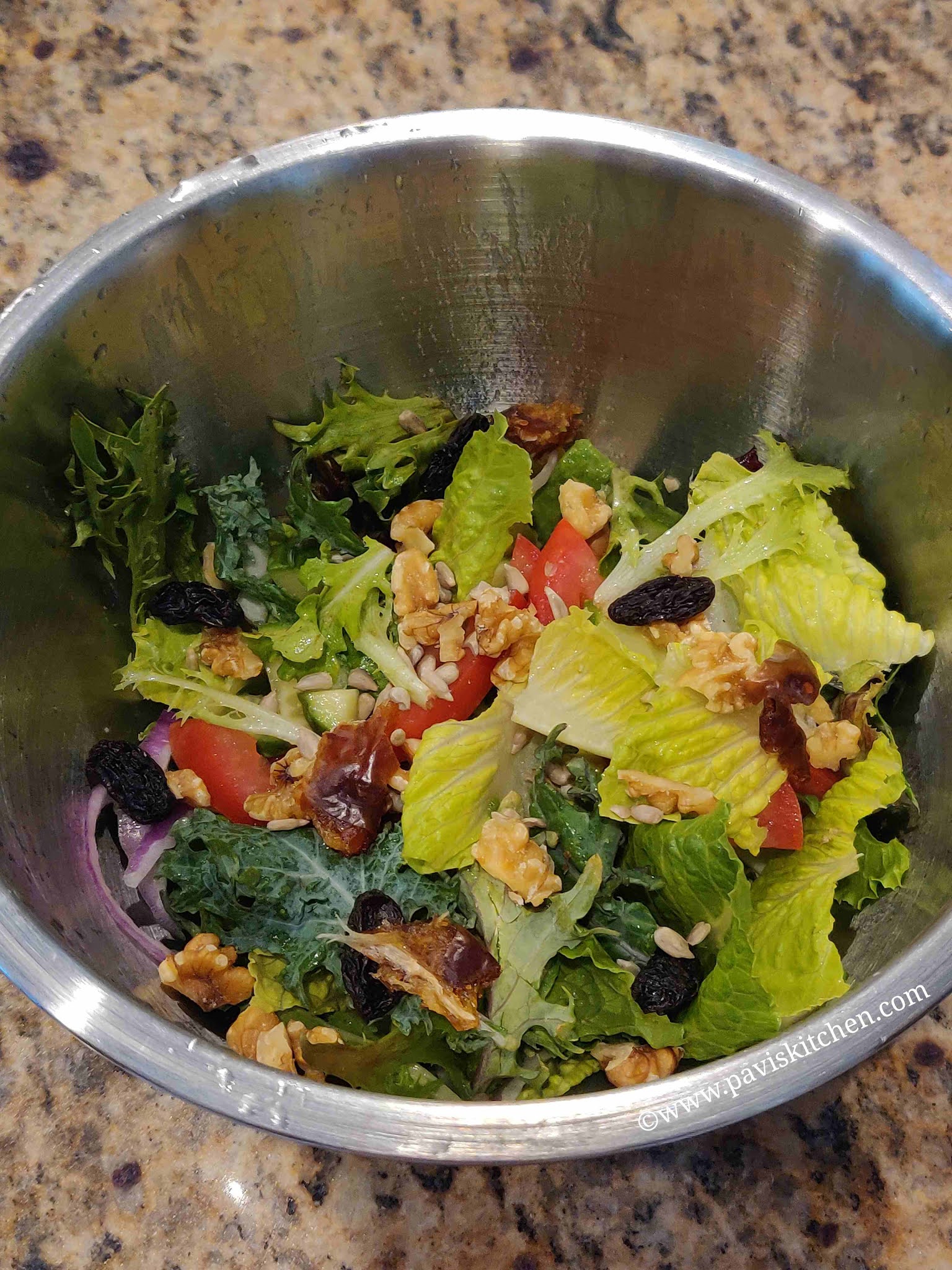 Easy spring salad recipe Spring green salad recipe Baby spring mix