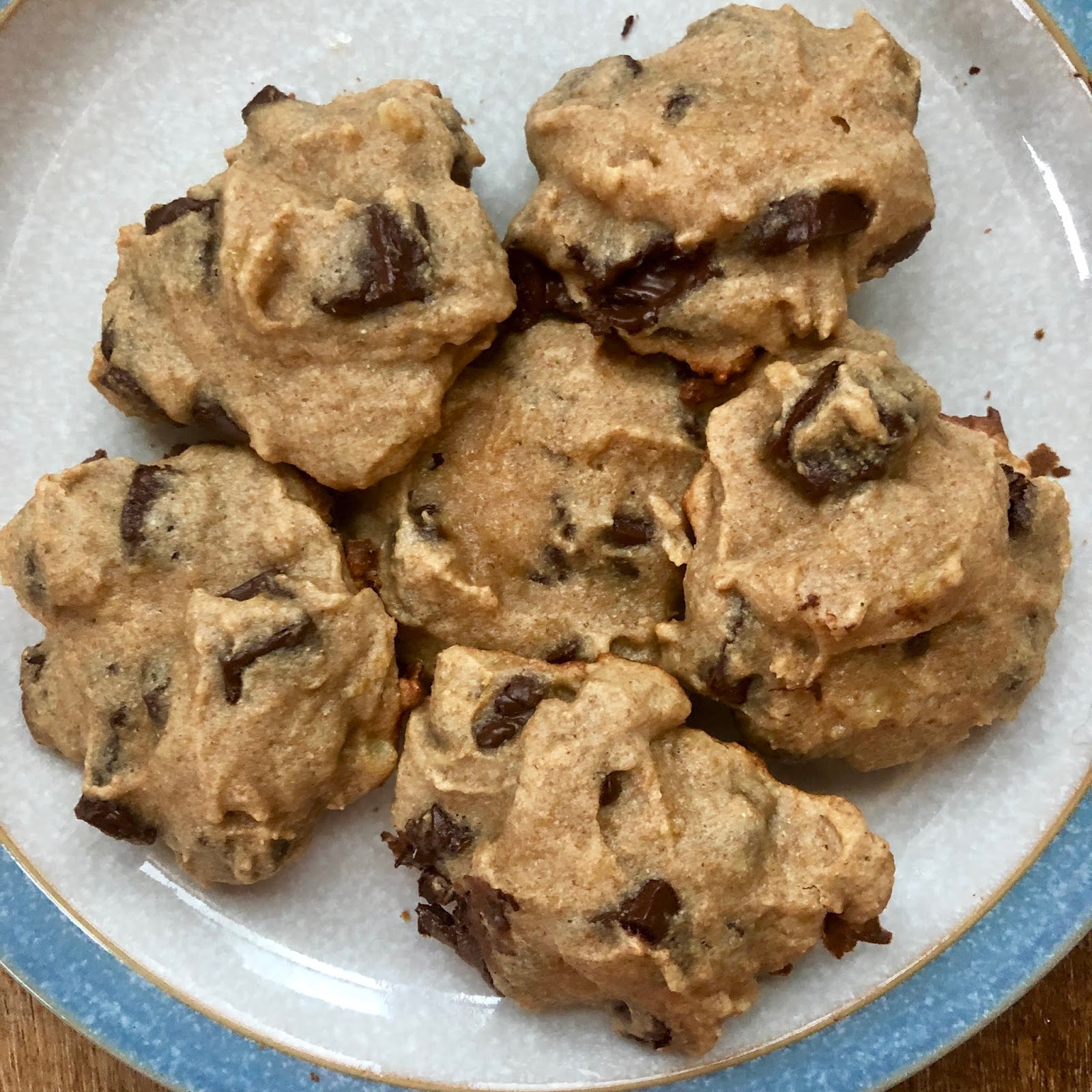Healthy Banana Chocolate Chip Cookies