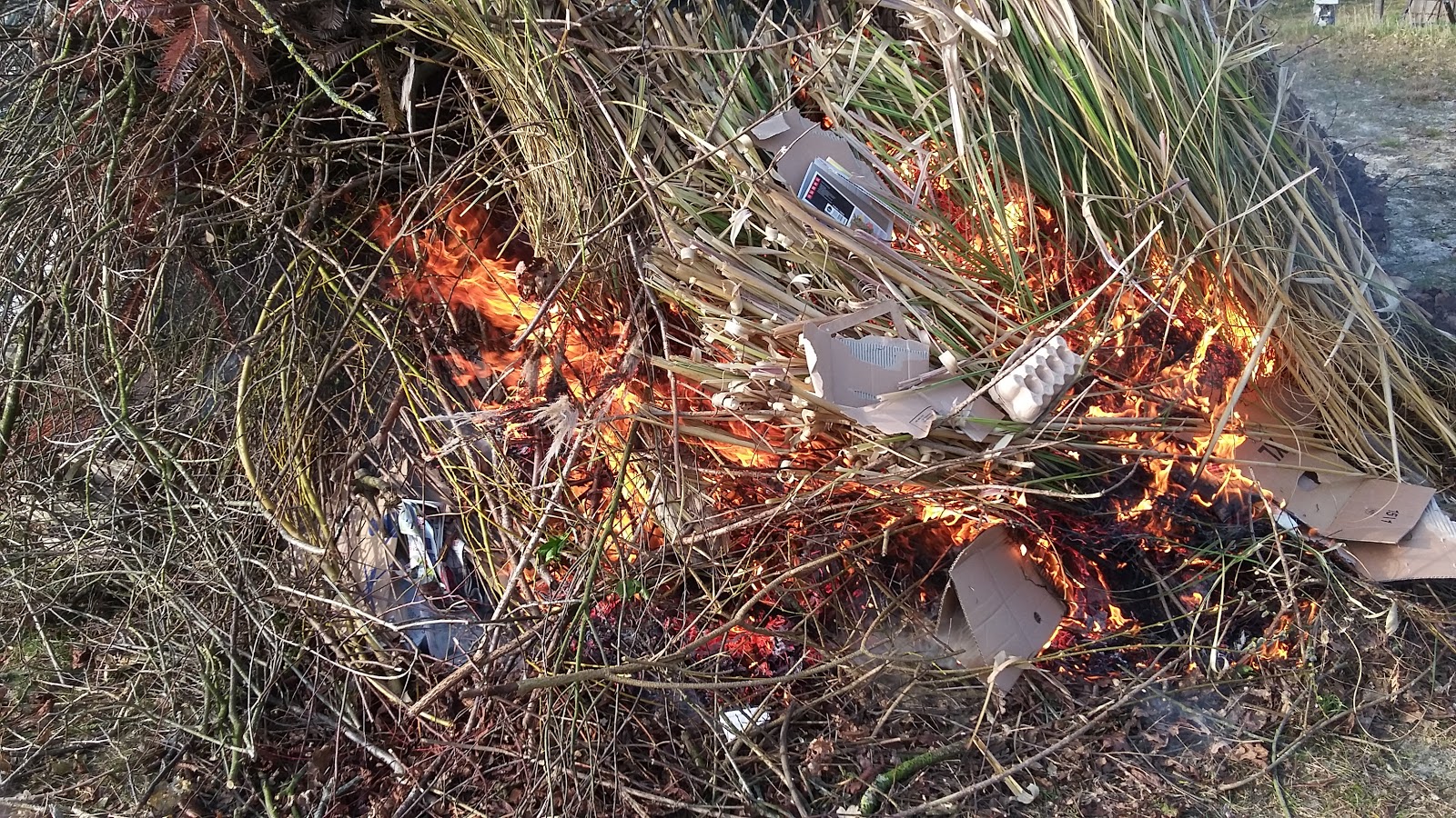 Osterfeuer Der Katholischen Landjugend Gut Besucht Gescherblog