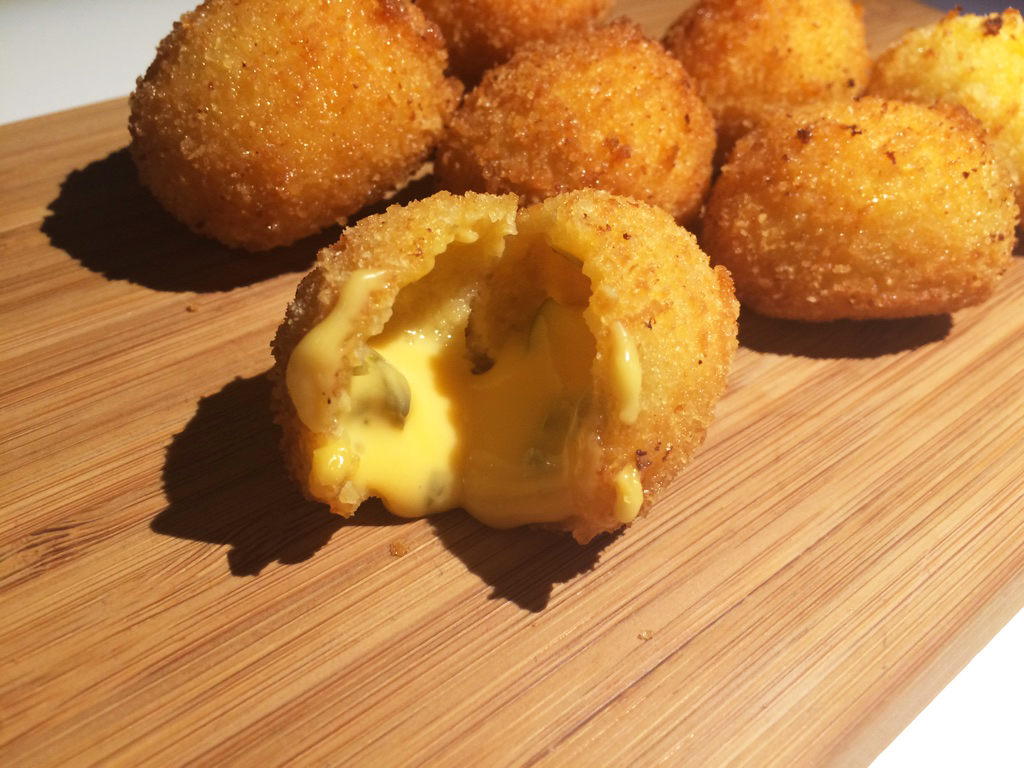 La Mezcla Letal Chili Cheese Bites estilo Burger King