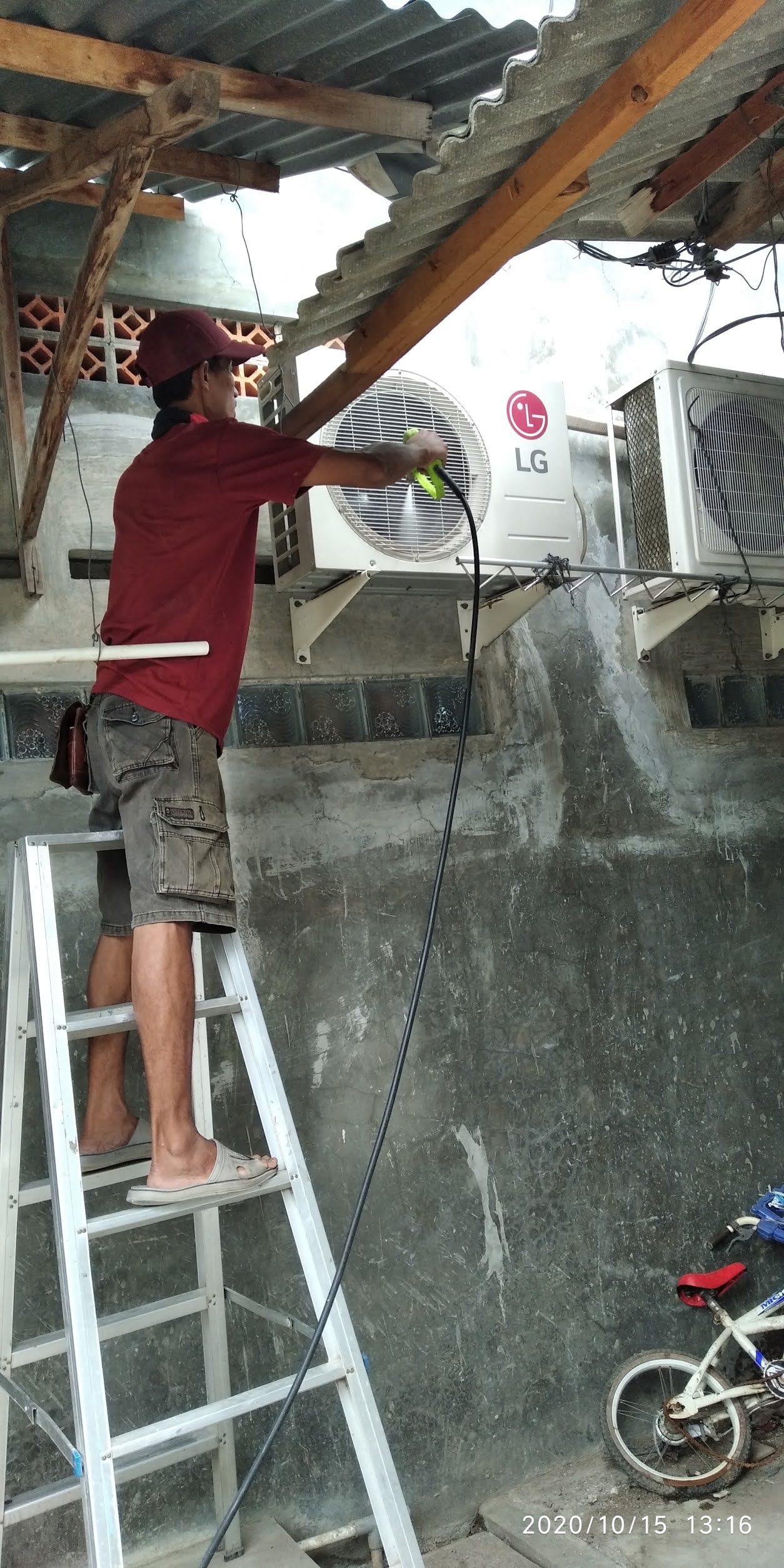 bangkit jaya teknik: Pemasangan dan Pemeliharaan AC