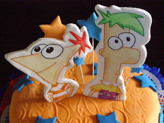 Tarta+Phineas+y+Ferb+detalle.jpg