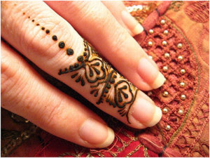 10 Simple and Esay to Make Mehndi Design That Anyone Can Make