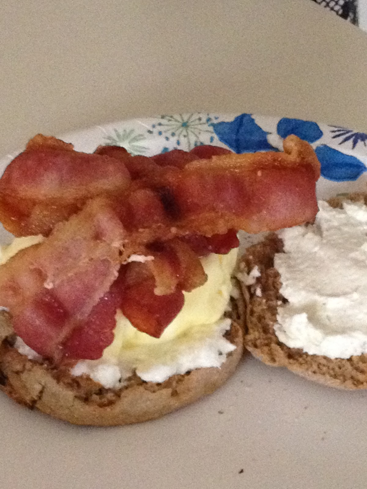 Simply Tasty Bacon, Cream Cheese, Egg Breakfast Muffin