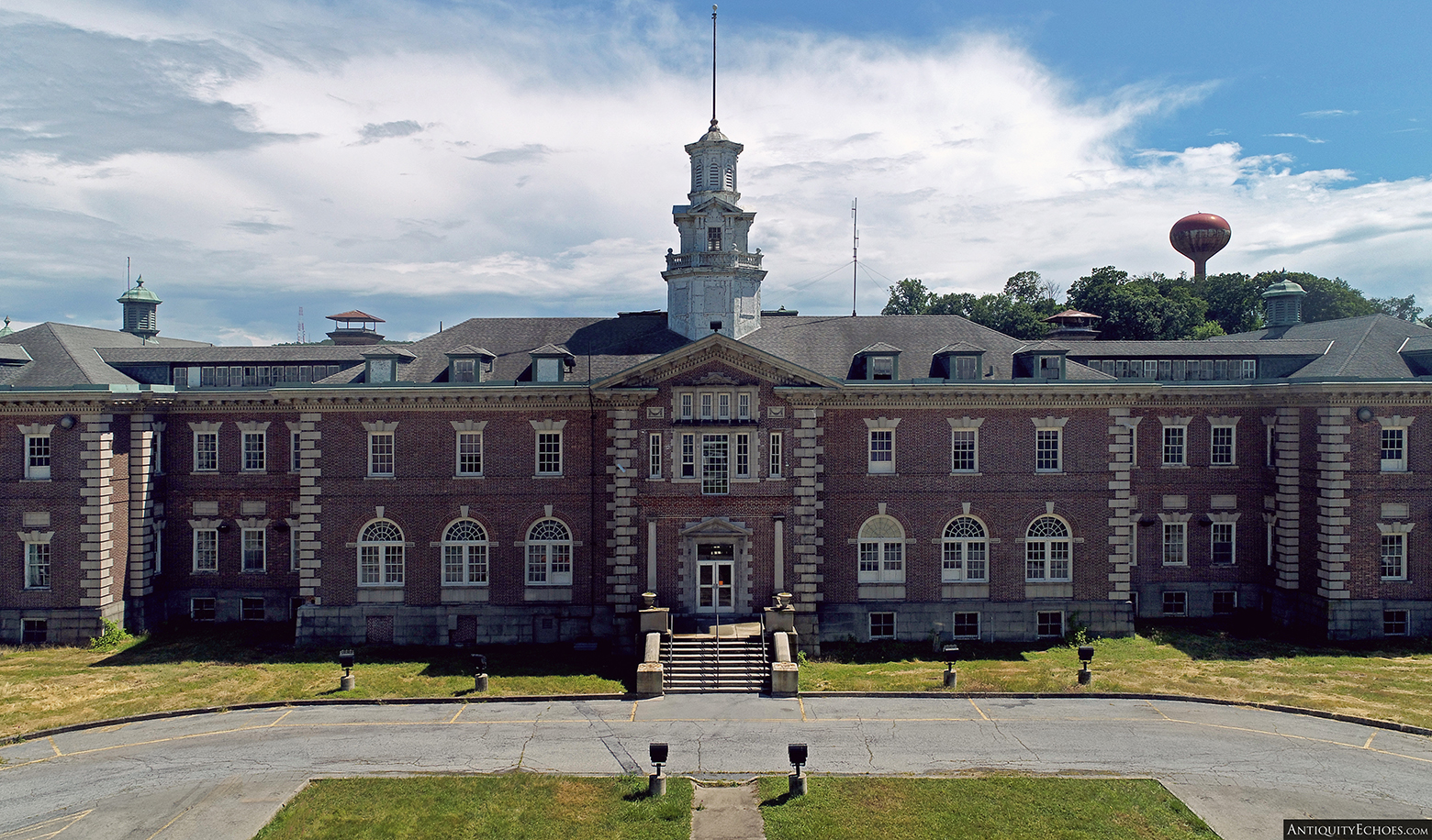 Allentown State Hospital - Admin Facade