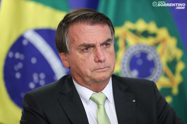 PGR pede ao STF para aguardar fim da CPI antes de decidir sobre notícia-crime contra Bolsonaro