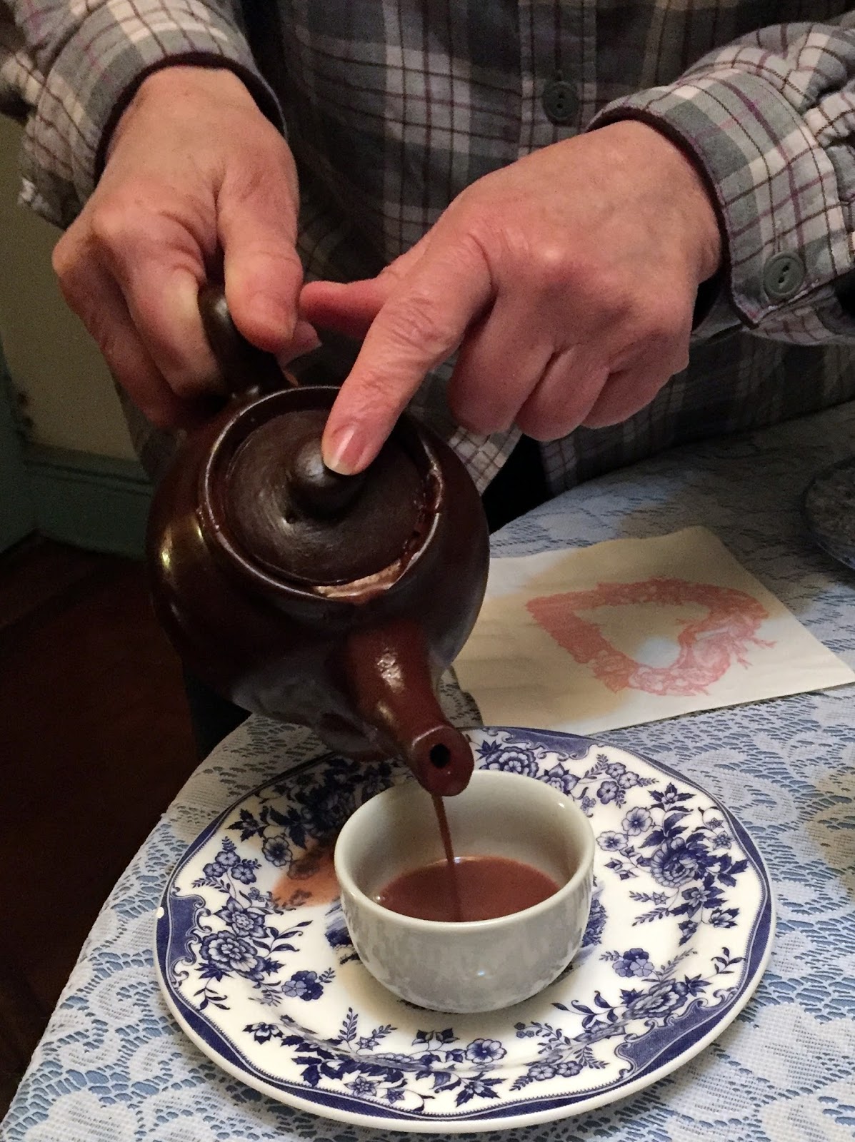 Rosemary's Sampler A Chocolate Teapot!