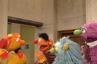 Humphrey and Ingrid begin to teach Ernie everything they know. Sesame Street 123 Count with Me