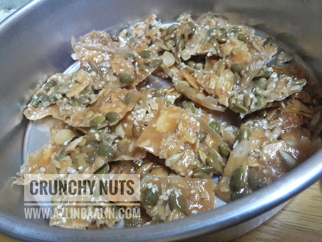 Almond Crunchy Nuts Resepi Biskut Raya Mudah Almond Crunchy Nuts Resepi Biskut Raya Mudah