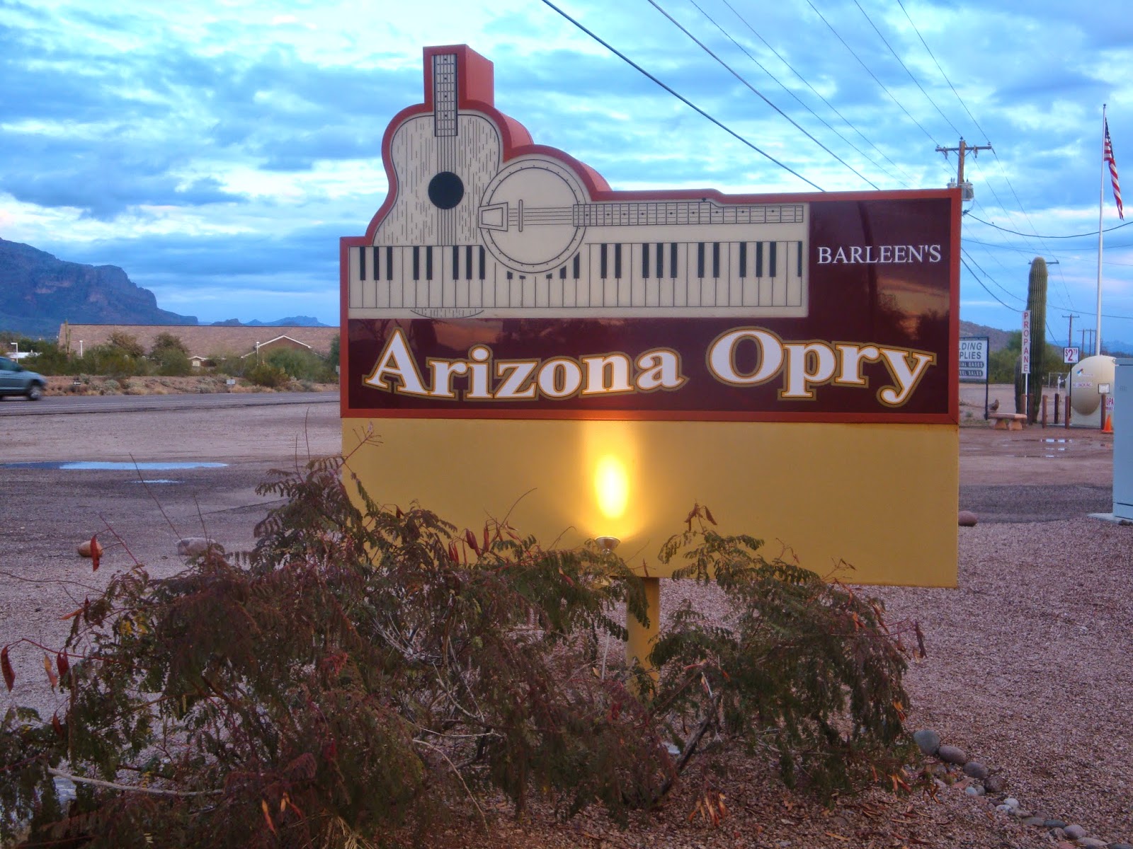 PATI AND LEROY'S TRAVELS: Arizona Opry