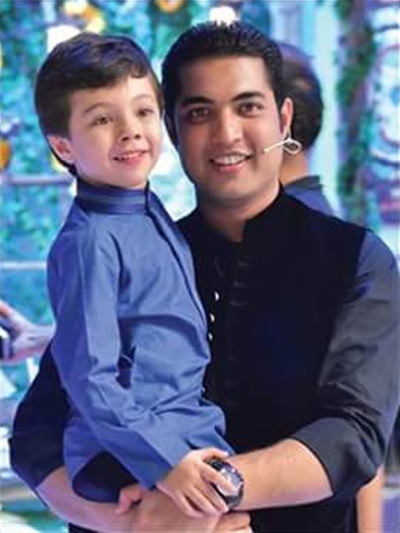 Iqrar ul Hassan with his son Pehlaaj
