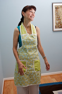 Retro Fun: Vi
ntage Style Apron | Sew4Home