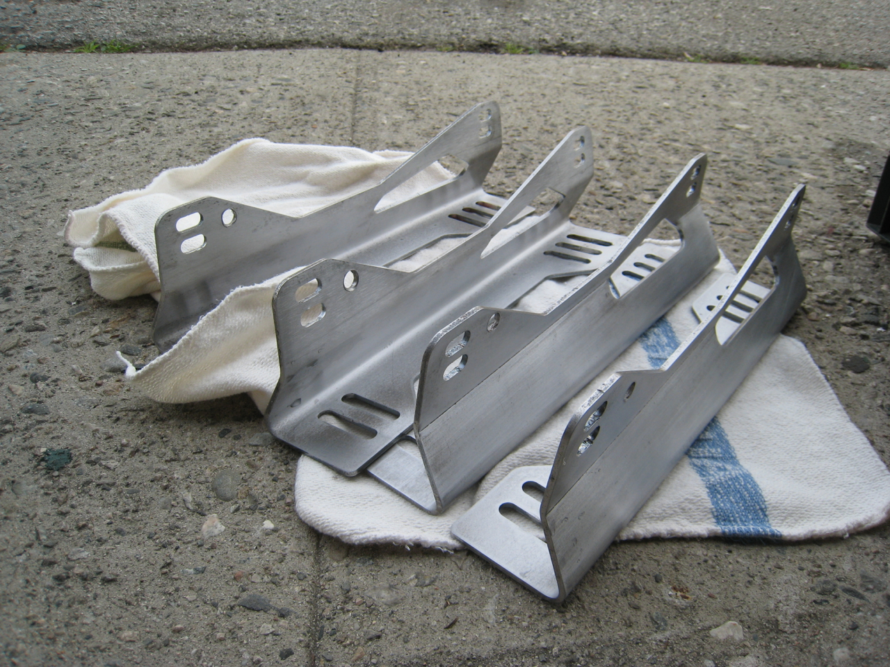 M3 PINK Racetech RT4009 Race Seats and Wedge Engineering Seat Brackets