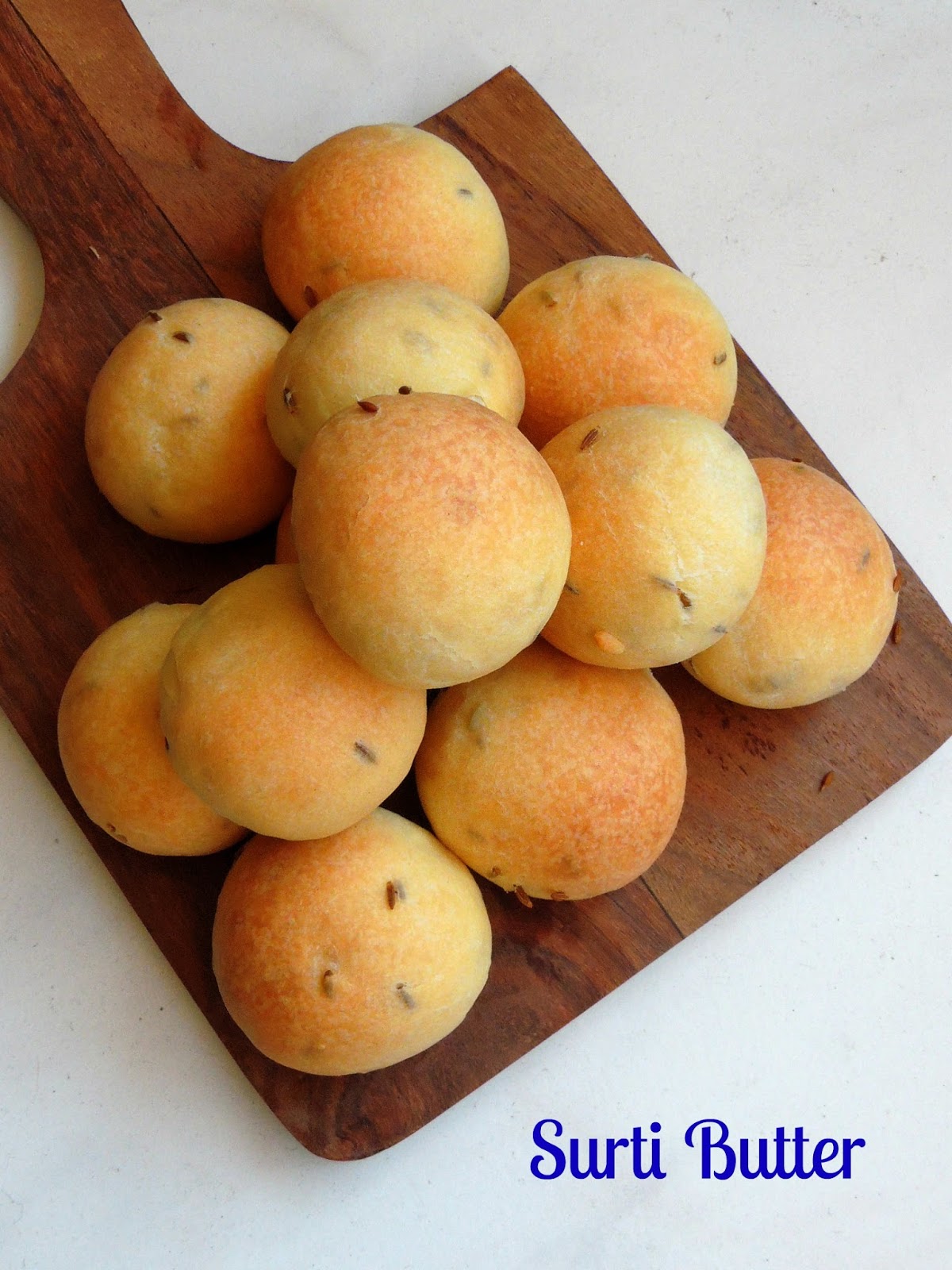 Priya's Versatile Recipes Surti Butter/Buttery Jeera Biscuits/Batasa