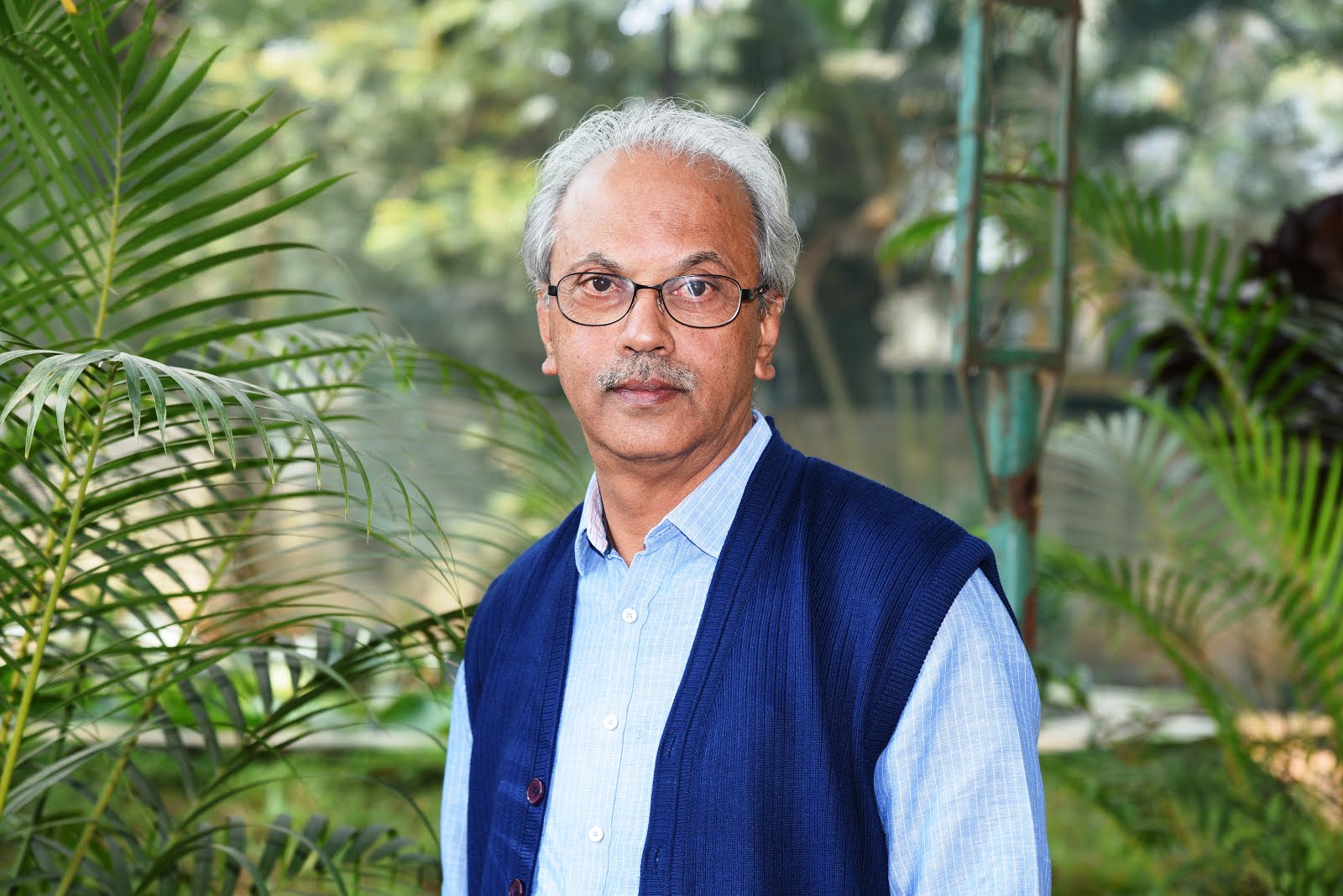 Dr. Ajit Sabnis