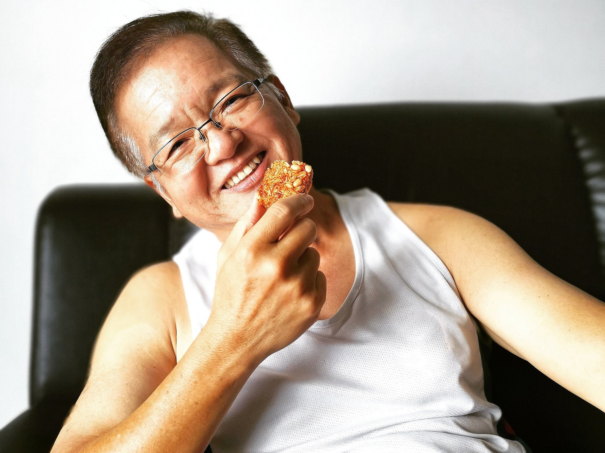 Tony Boey Johor Kaki Food Blogger Connects People Places Cuisines With History Johor Kaki Travels For Food