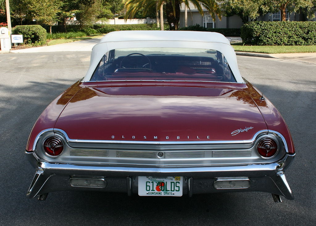 Oldsmobile Starfire 1961