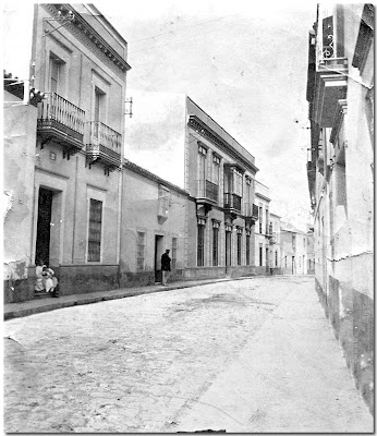Calle Canónigo, antigua tienda de Los Moras