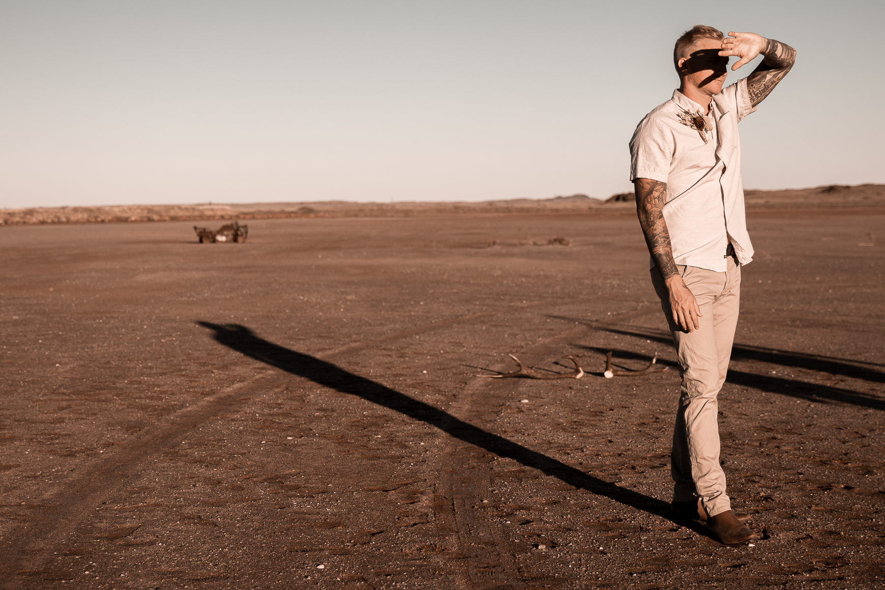 intimate bohemian elopement shoot | to the aisle pilbara region two unique photography and film weddings florals styling karratha wa