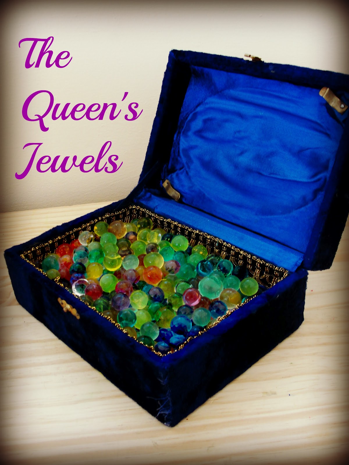 Sun Hats And Wellie Boots Sorting The Queen S Birthday Jewels Water Bead Sensory Play