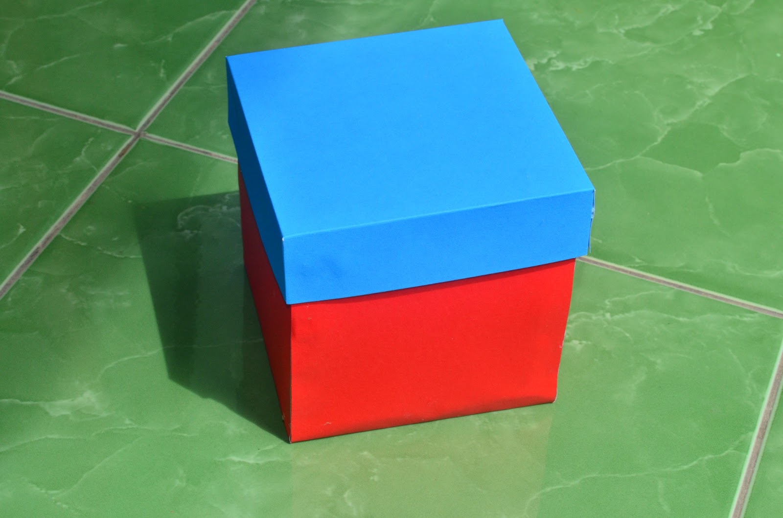 6 Limas Persegi di dalam 1 Kubus? - Tamtam house