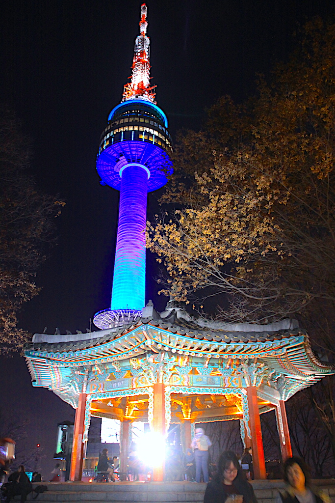 Namsan Tower, tempat terbaik motret kota Seoul Beyond