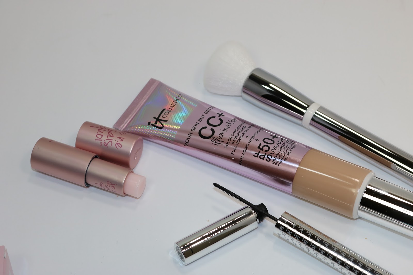 IT Cosmetics Friends and Family 25 Off Sale Starts Today Through