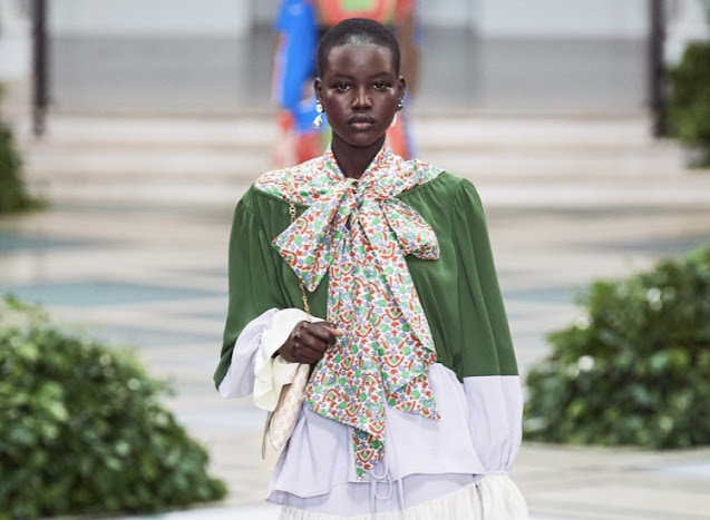 Feminine power suit dressing Tory Burch Spring 2020