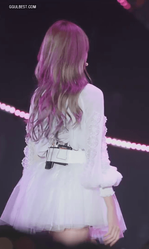 순백의 우주소녀 루다 짧은 치마
