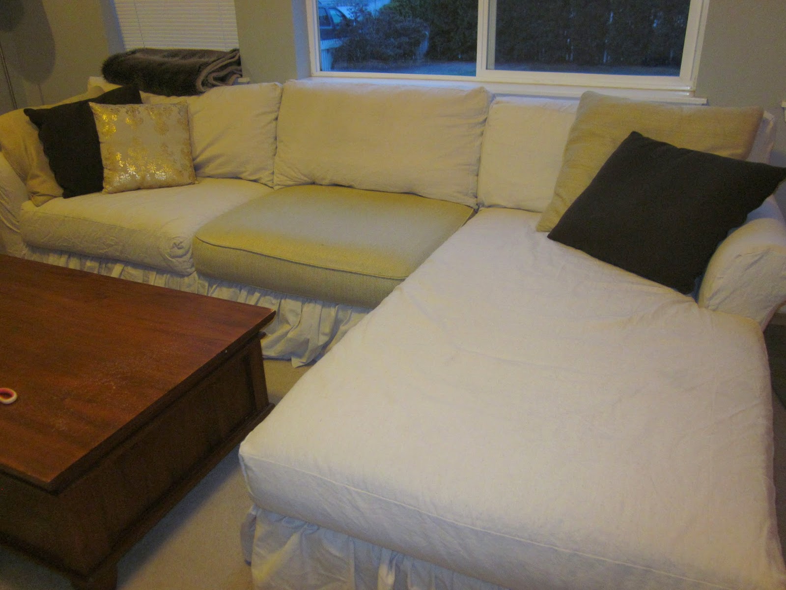 Queen B Creates DIY Sectional Slipcover