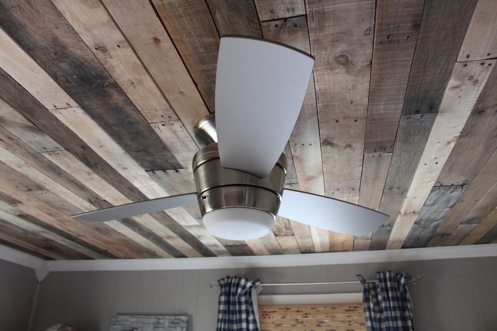 Pallet Rustic Pallet Wood Ceiling Tutorial Remodelaholic