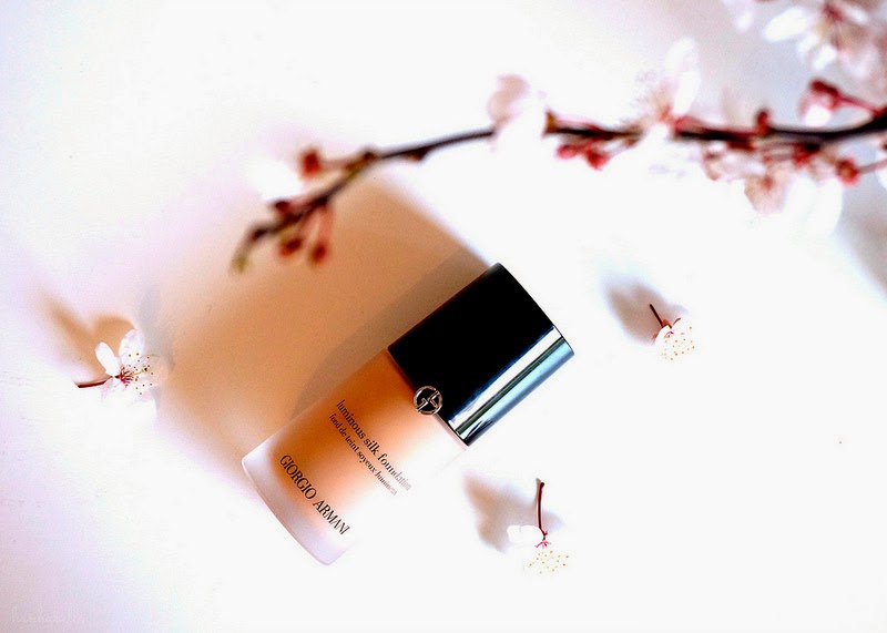 Giorgio Armani Luminous Silk Foundation