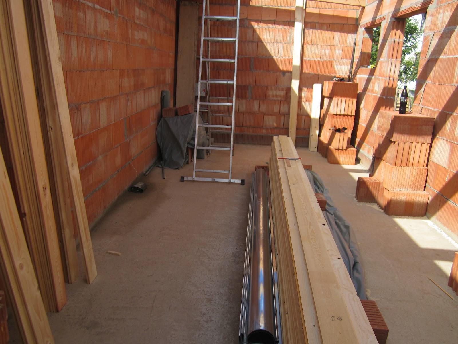 Unser Hausbau: Garage in Eigenleistung: Rauhspund verlegt (Dachuntergrund)